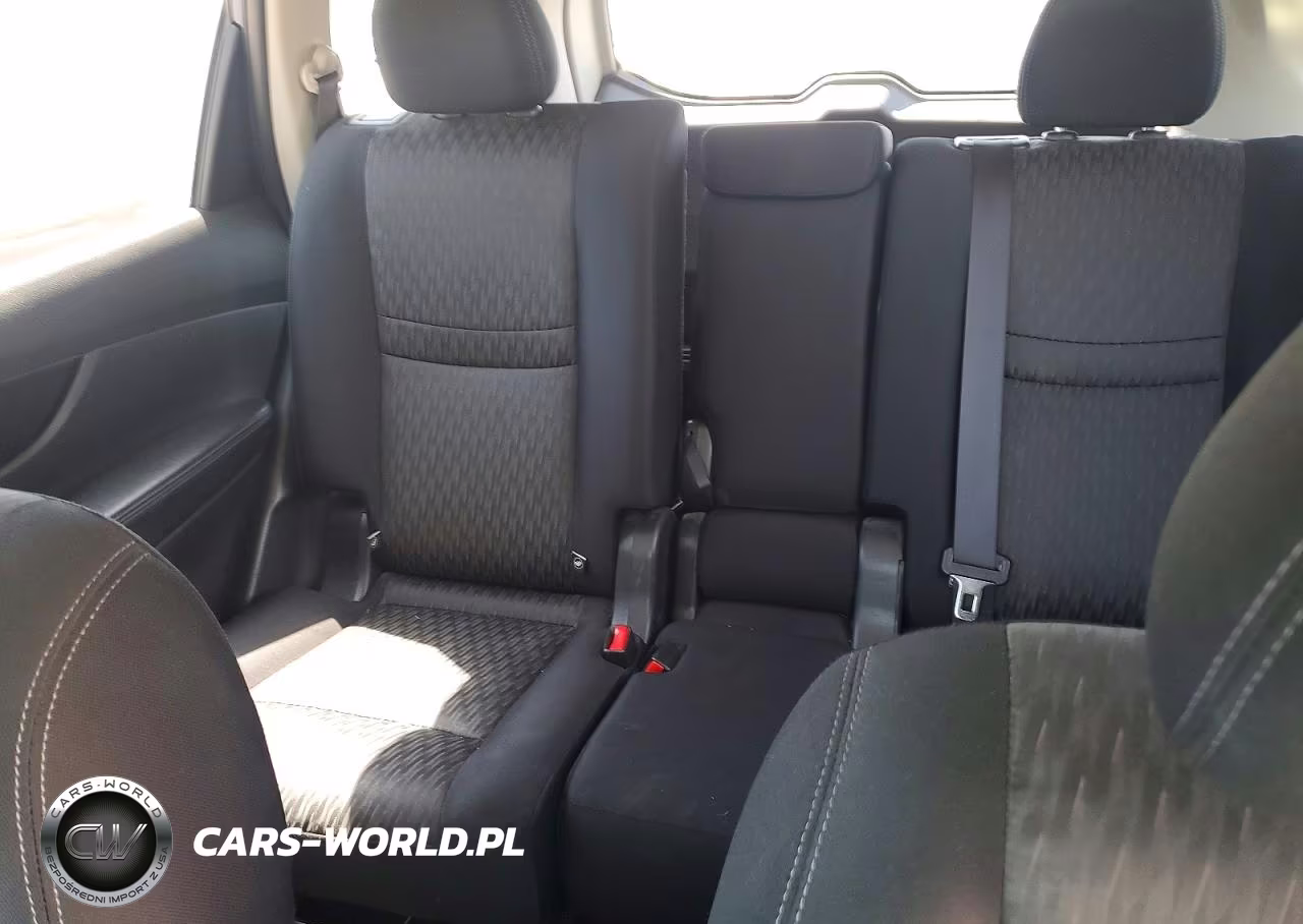 2017 Nissan Rogue S VIN:JN8AT2MT4HW137807 - 10