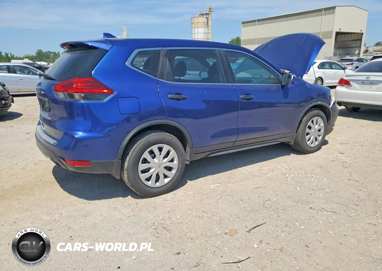 2017 Nissan Rogue S VIN:JN8AT2MT4HW137807 - 3