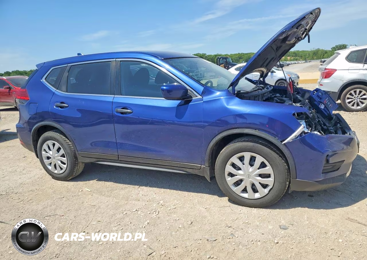 2017 Nissan Rogue S VIN:JN8AT2MT4HW137807 - 4