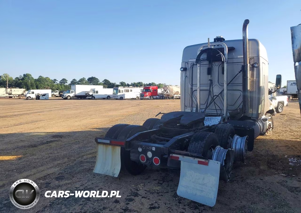 2015 Freightliner Cascadia Semi Truck VIN:1FUJGLDV9FLGP2620 - 4