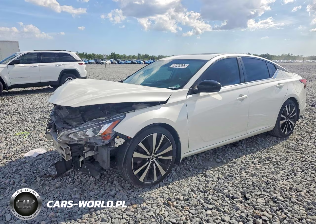 2019 Nissan Altima Sr