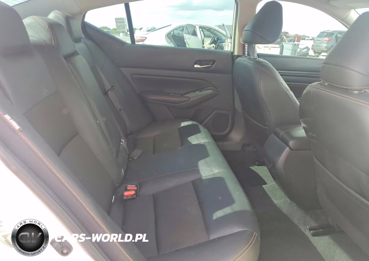 2019 Nissan Altima Sr VIN:1N4BL4CV6KC135683 - 10
