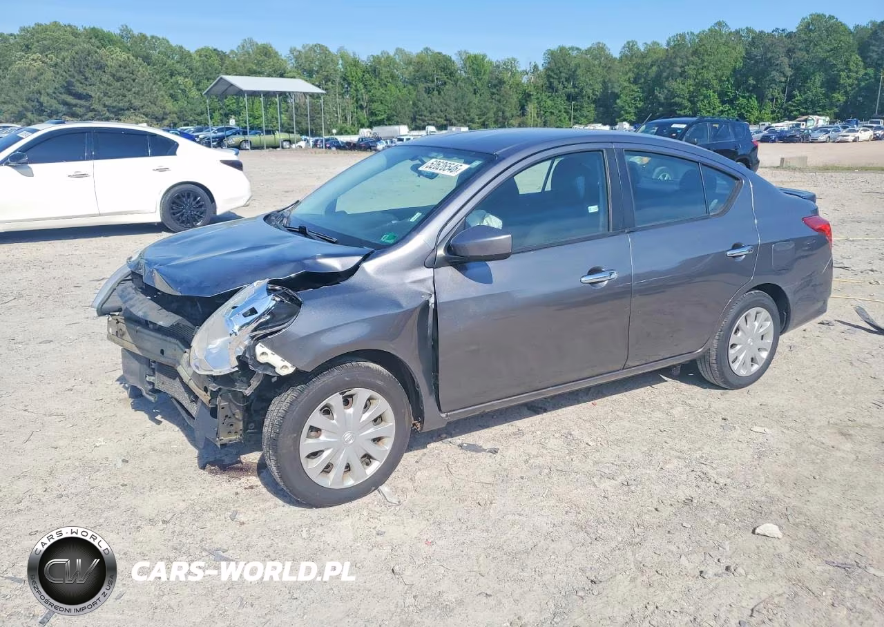 2018 Nissan Versa Sv