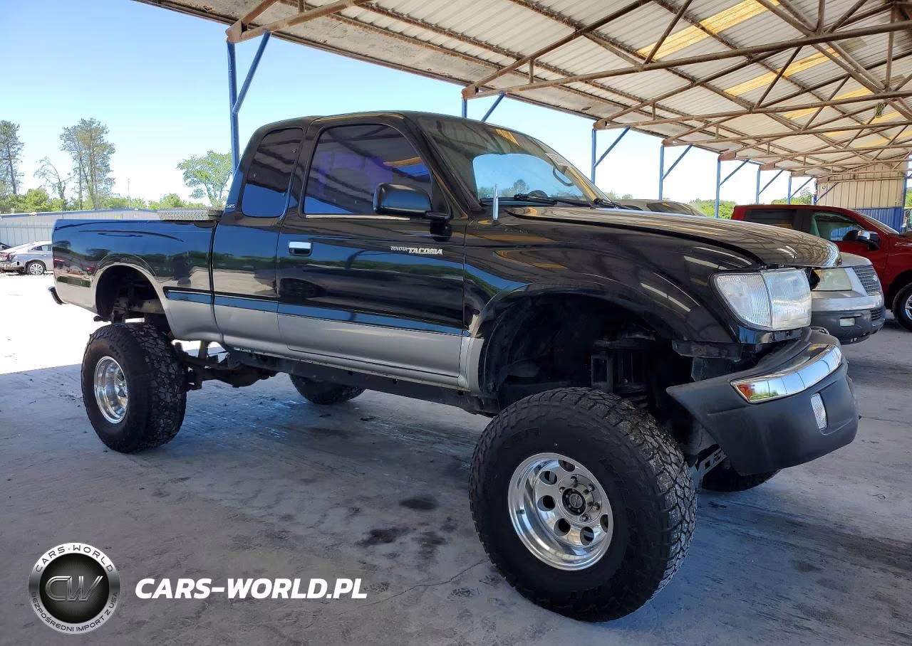 1999 Toyota Tacoma Xtracab VIN:4TAWN72N7XZ525748 - 4