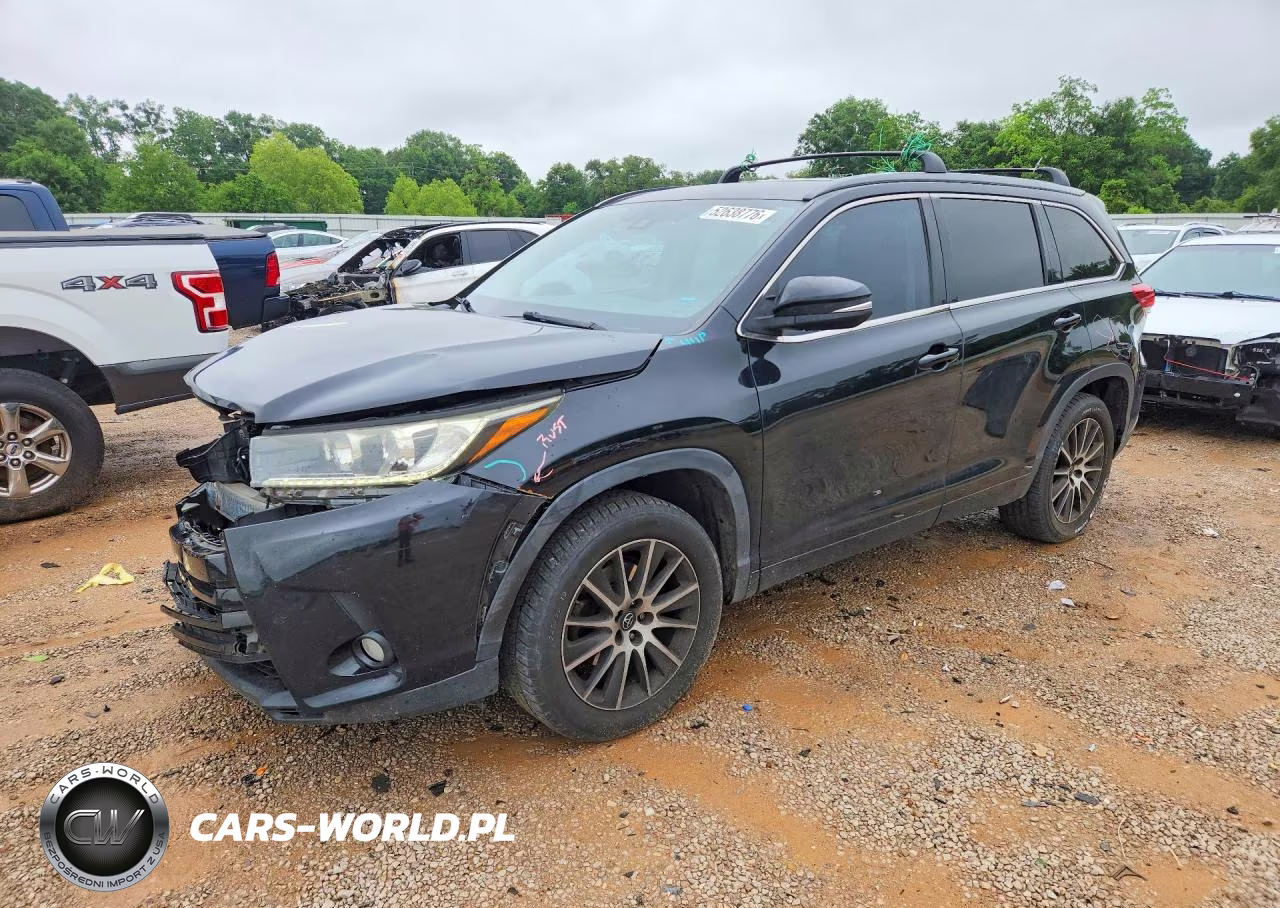 2017 Toyota Highlander Se
