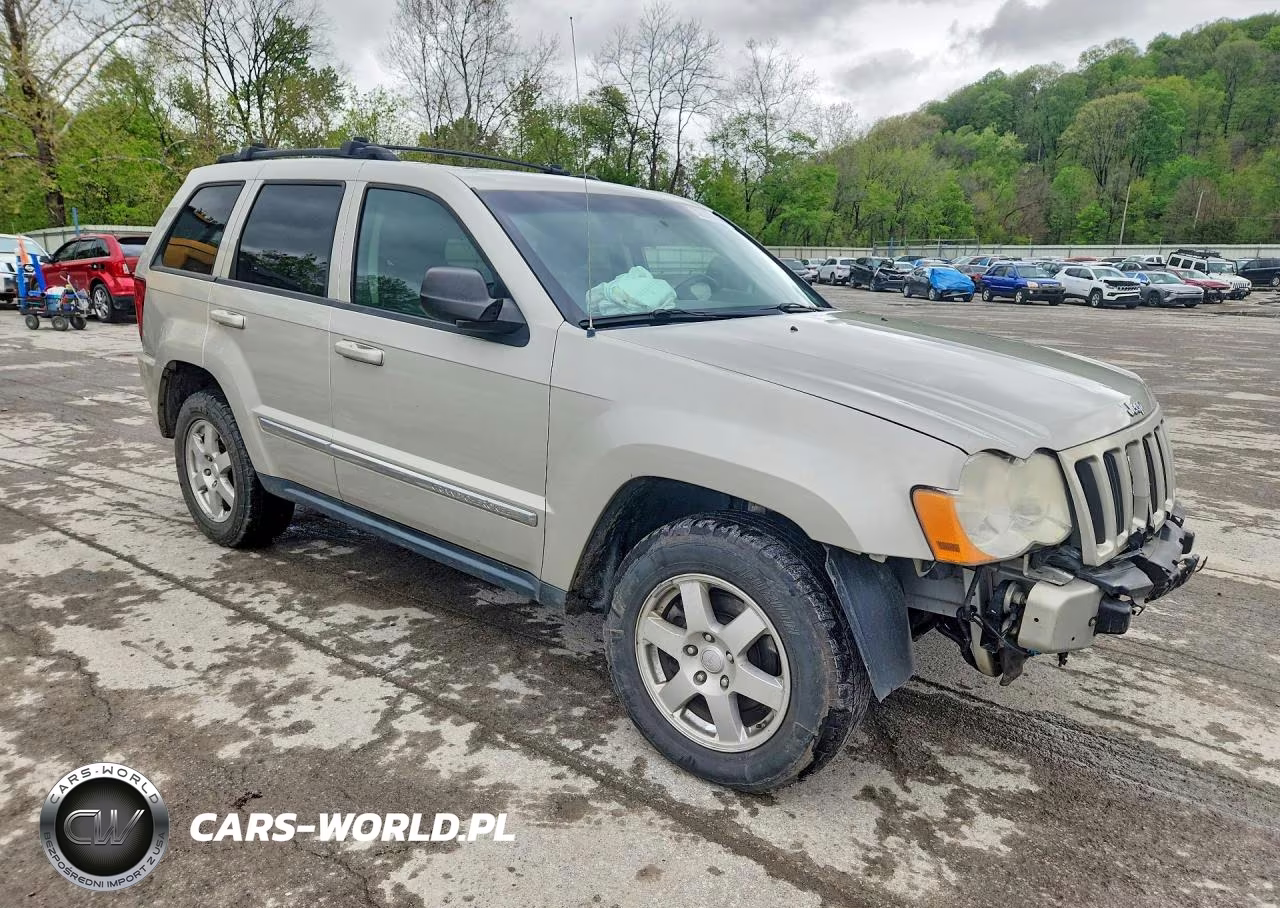 2010 Jeep Grand Cherokee Laredo VIN:1J4PR4GK8AC153996 - 4