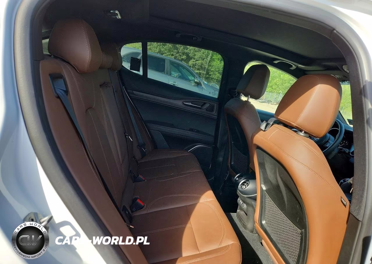 2023 Alfa Romeo Stelvio Ti VIN:ZASPAKBN3P7D58962 - 11