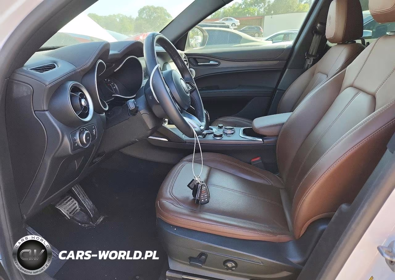 2023 Alfa Romeo Stelvio Ti VIN:ZASPAKBN3P7D58962 - 7