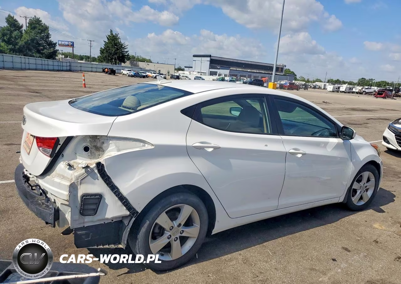 2013 Hyundai Elantra Gls VIN:5NPDH4AE1DH337510 - 3