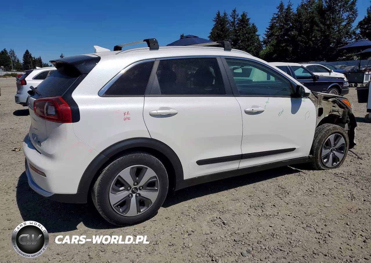 2017 Kia Niro Lx VIN:KNDCB3LC7H5084329 - 3
