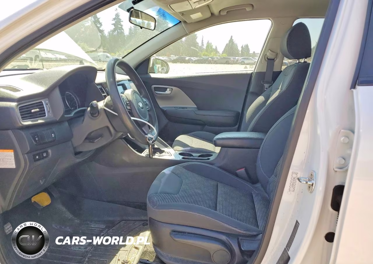2017 Kia Niro Lx VIN:KNDCB3LC7H5084329 - 7