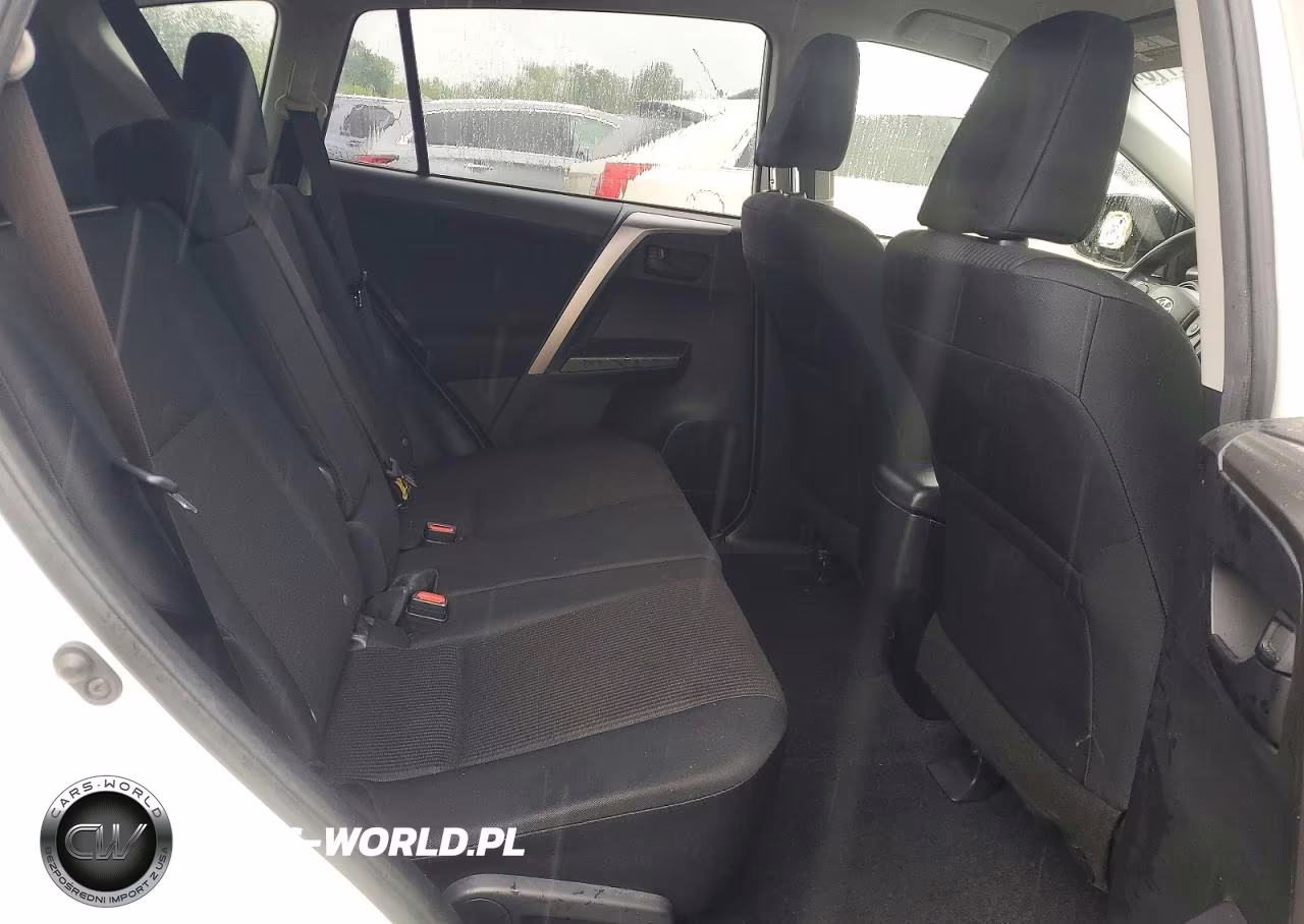 2017 Toyota Rav4 Le VIN:JTMBFREV0HJ124789 - 11