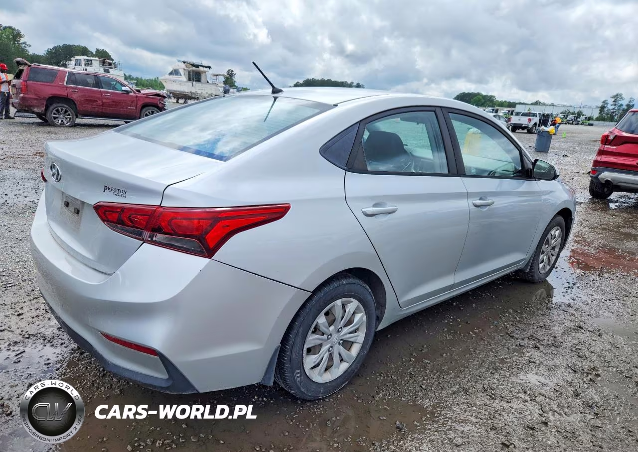 2018 Hyundai Accent Se VIN:3KPC24A37JE025459 - 3