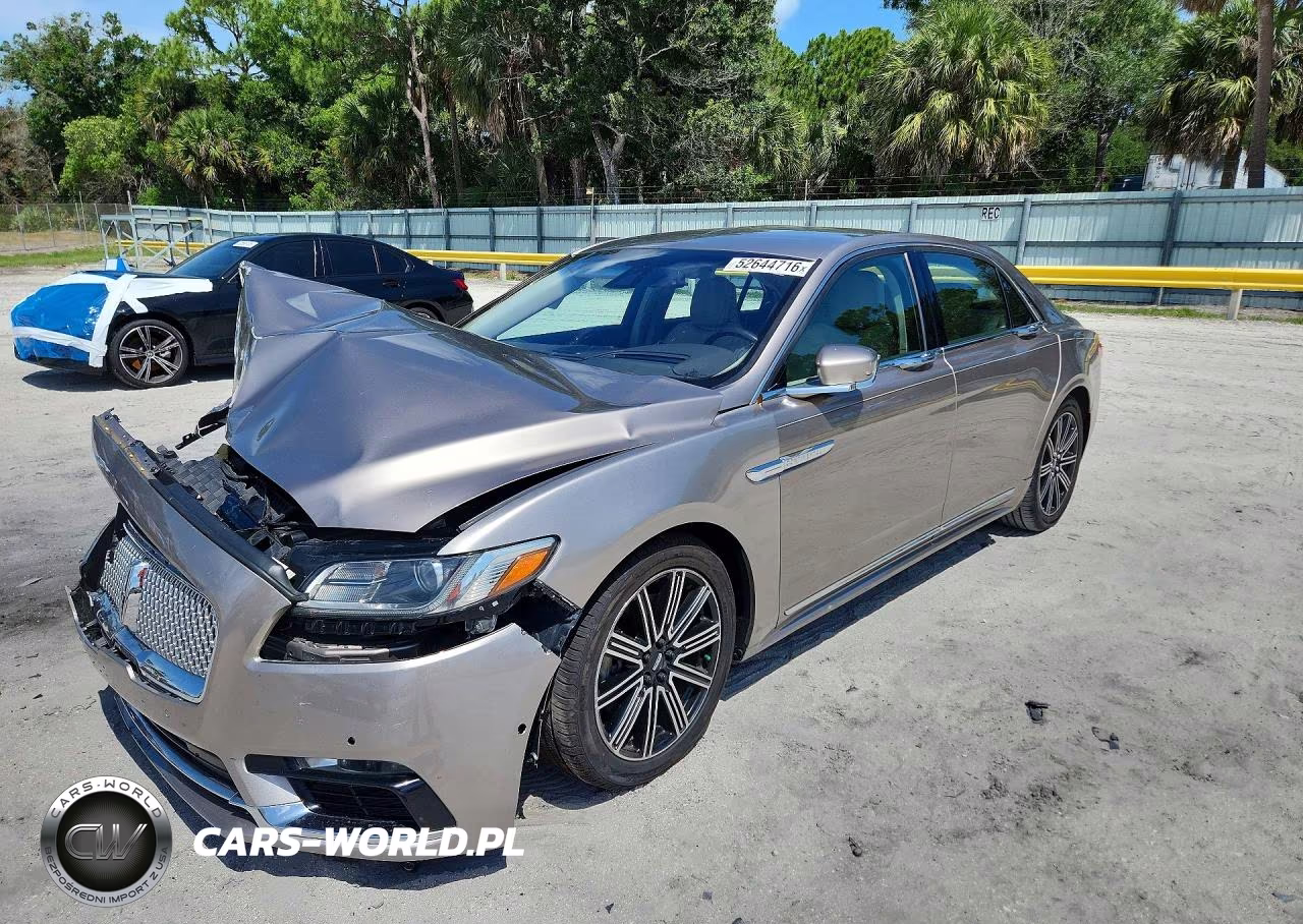 2018 Lincoln Continental Reserve – zdjęcie 1 z 12