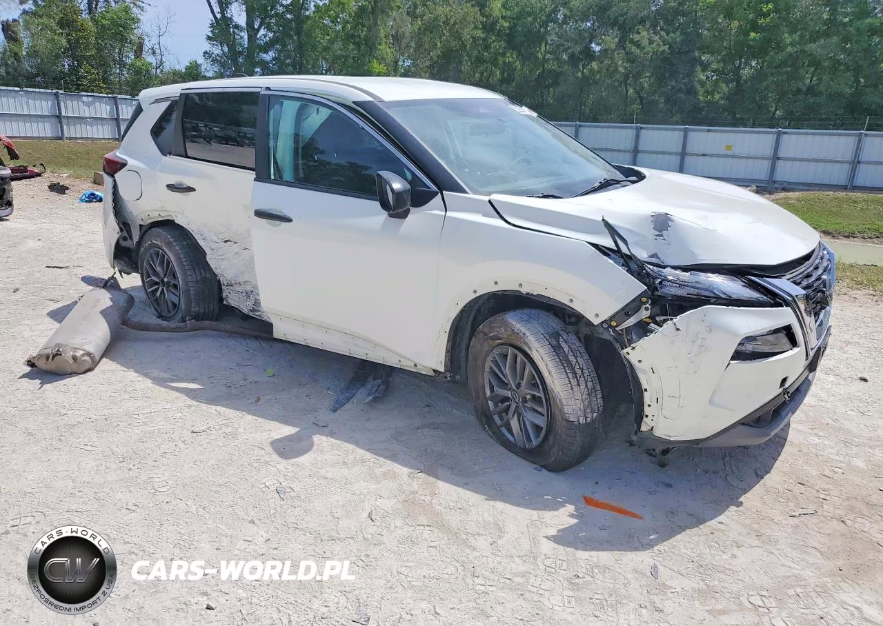 2023 Nissan Rogue S VIN:5N1BT3AA4PC792621 - 4