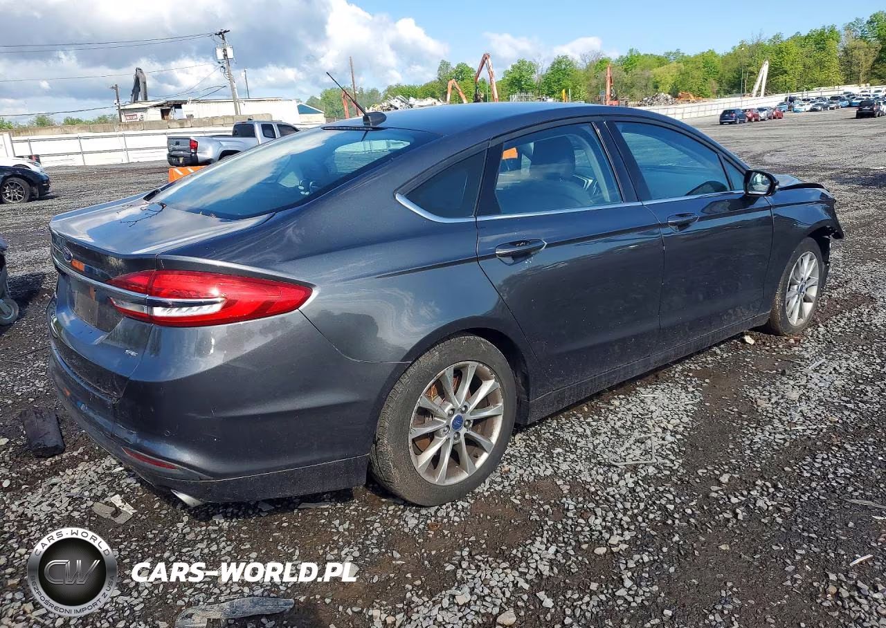 2017 Ford Fusion Se VIN:3FA6P0H71HR107003 - 3