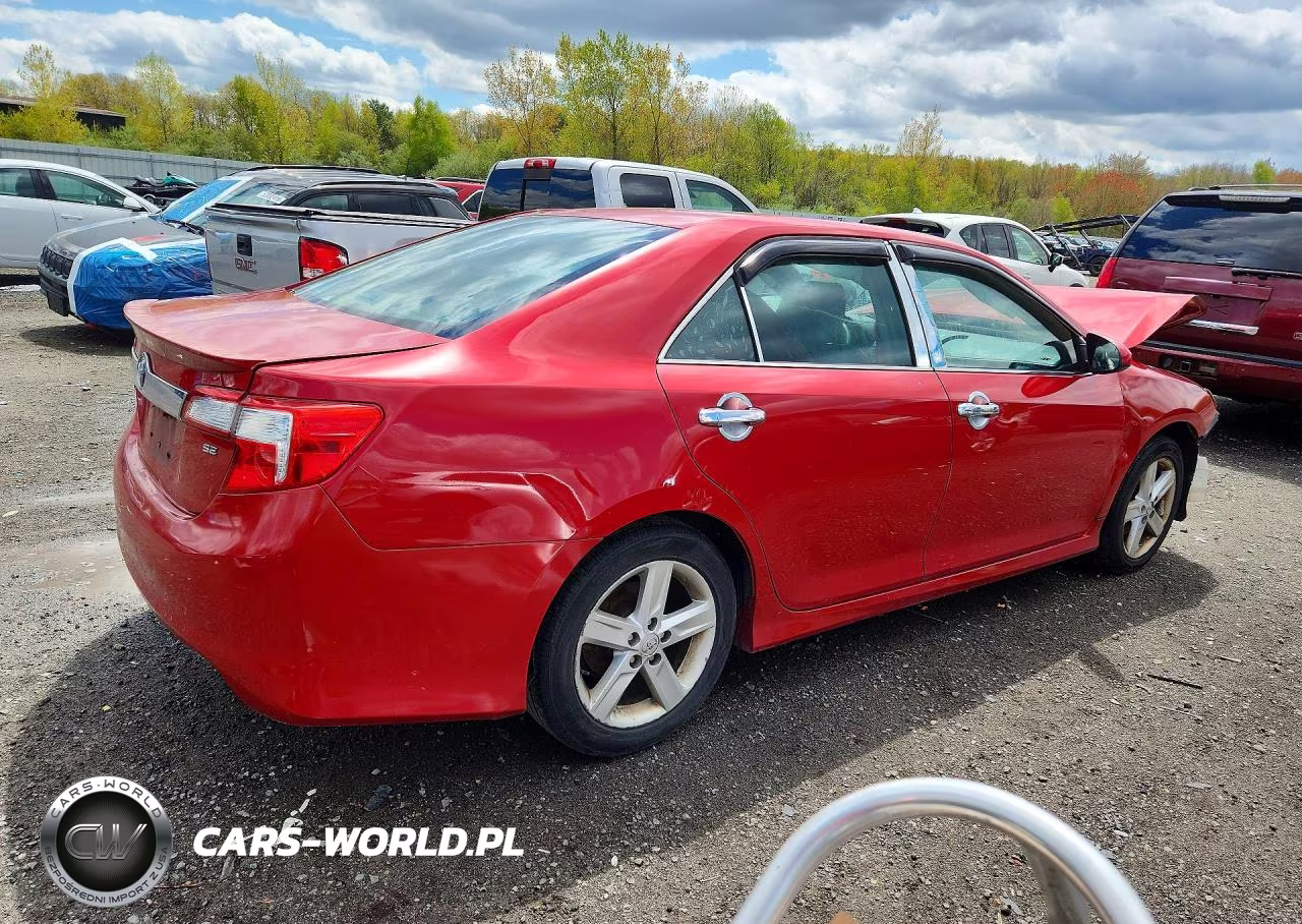 2014 Toyota Camry Se VIN:4T1BF1FK9EU796054 - 3