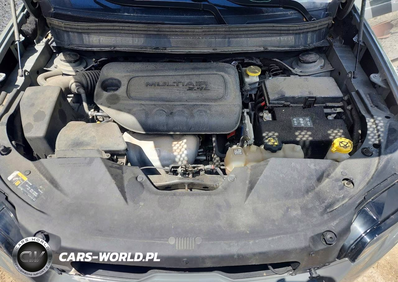 2019 Jeep Cherokee Latitude Plus VIN:1C4PJMLB6KD390341 - 12
