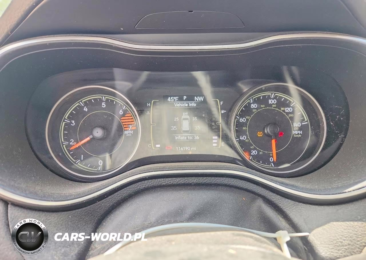 2019 Jeep Cherokee Latitude Plus VIN:1C4PJMLB6KD390341 - 9