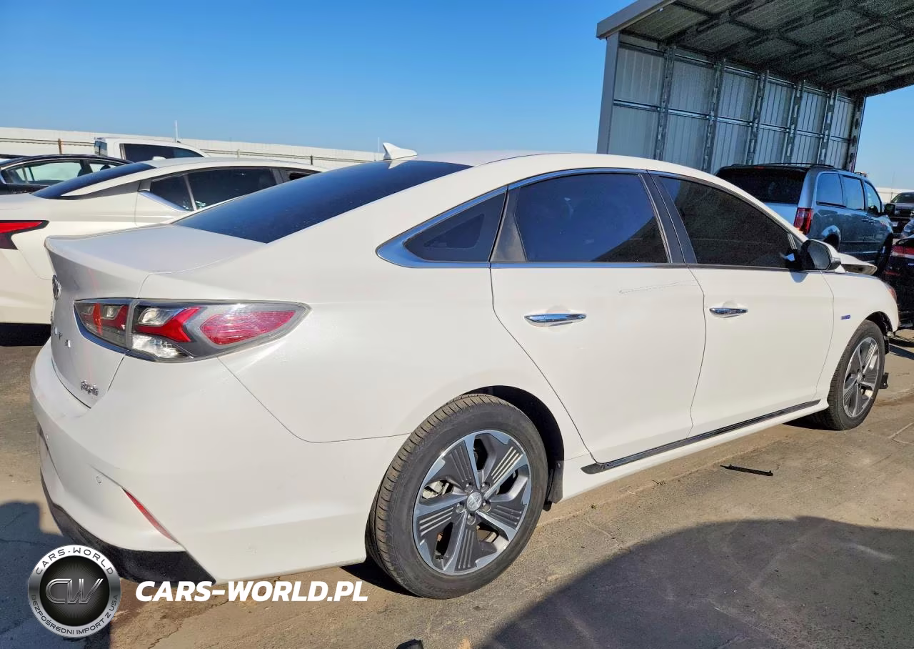 2019 Hyundai Sonata Plug-In Hybrid Limited VIN:KMHE54L24KA092847 - 3