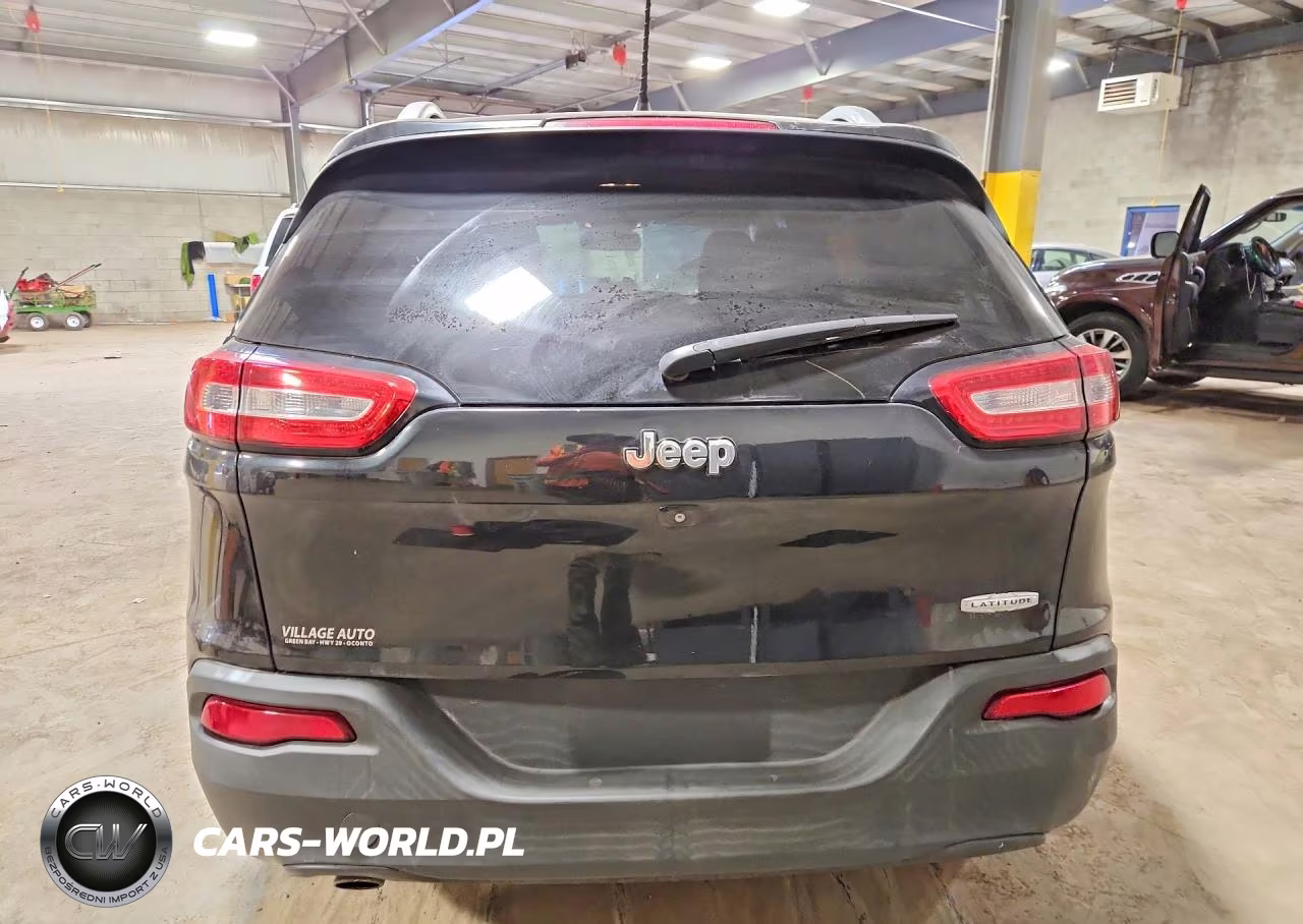 2015 Jeep Cherokee Latitude VIN:1C4PJLCB9FW507995 - 6