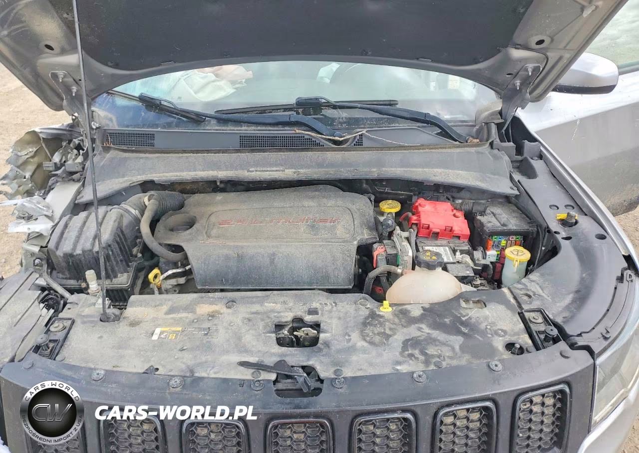 2019 Jeep Compass Latitude VIN:3C4NJDBB8KT740720 - 12