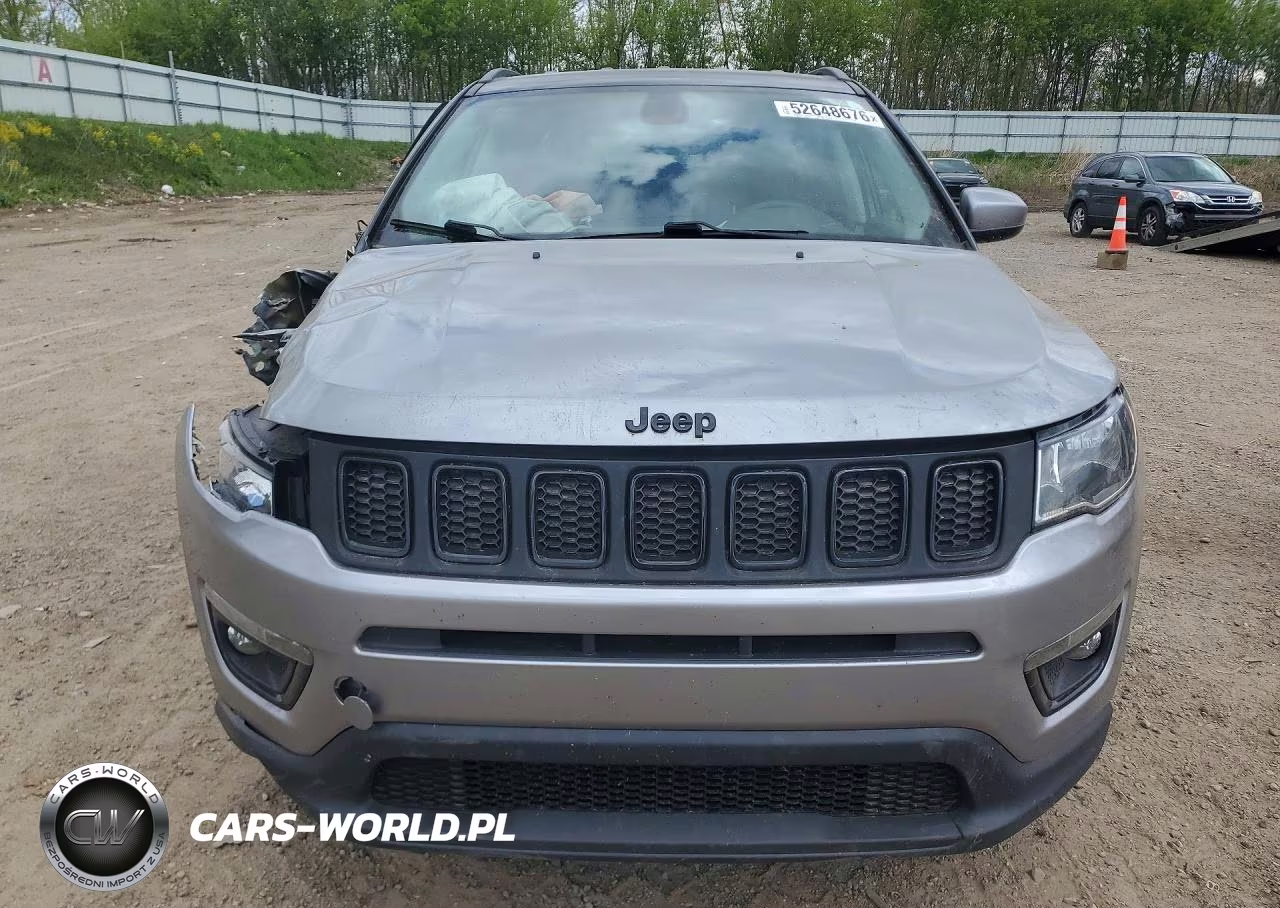 2019 Jeep Compass Latitude VIN:3C4NJDBB8KT740720 - 5