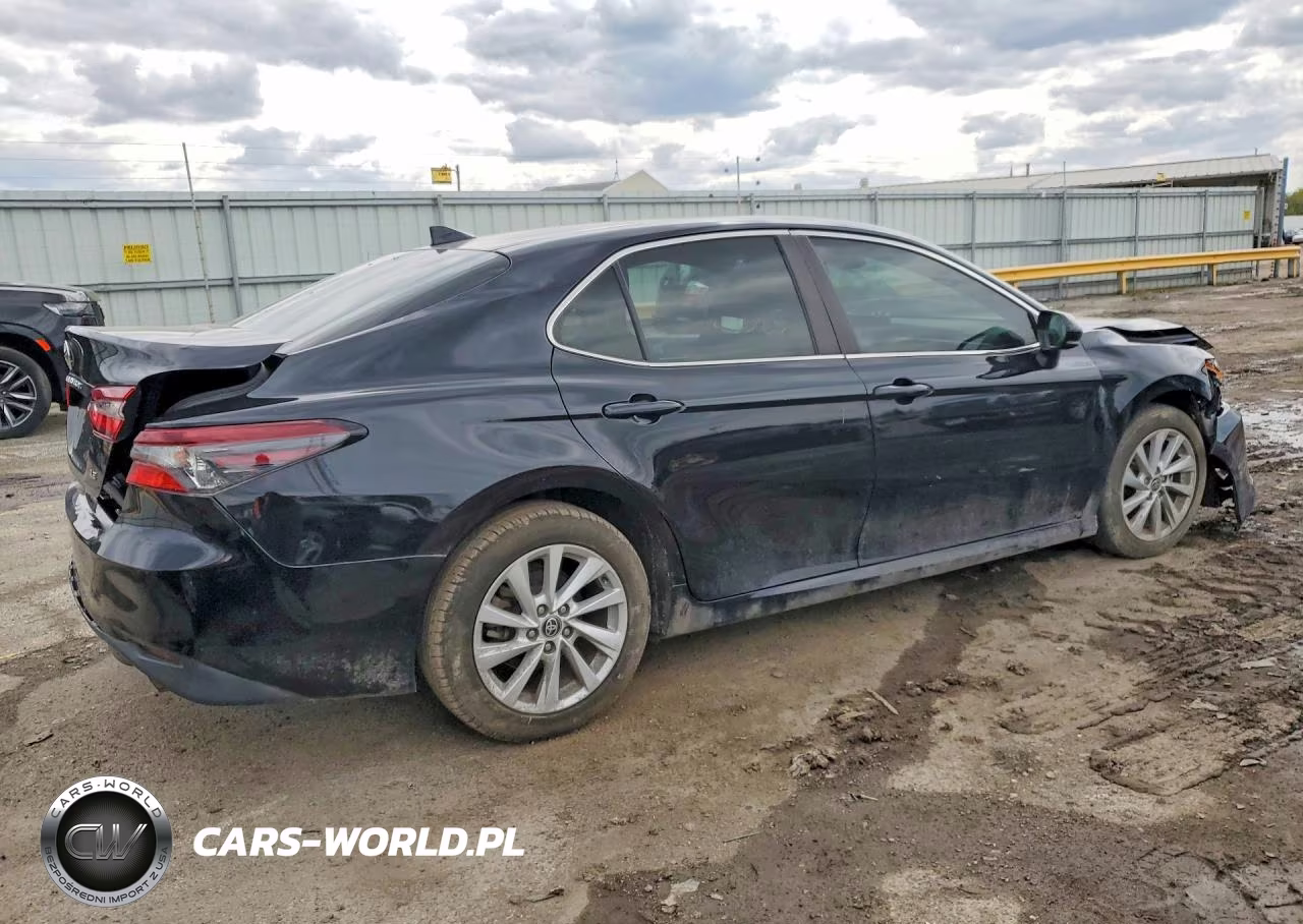 2022 Toyota Camry Le VIN:4T1C11AK0NU617927 - 3