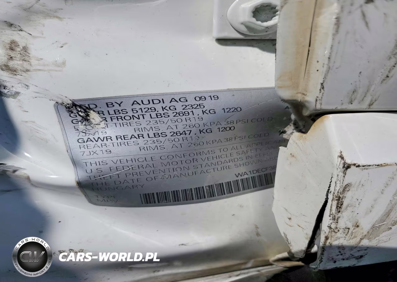 2020 Audi Q3 Premium S Line VIN:WA1DECF38L1021676 - 12