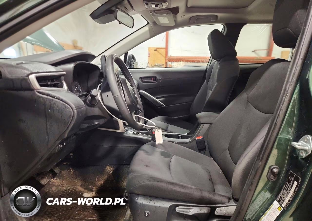 2025 Toyota Corolla Cross Le VIN:7MUBAABG1SV122829 - 7