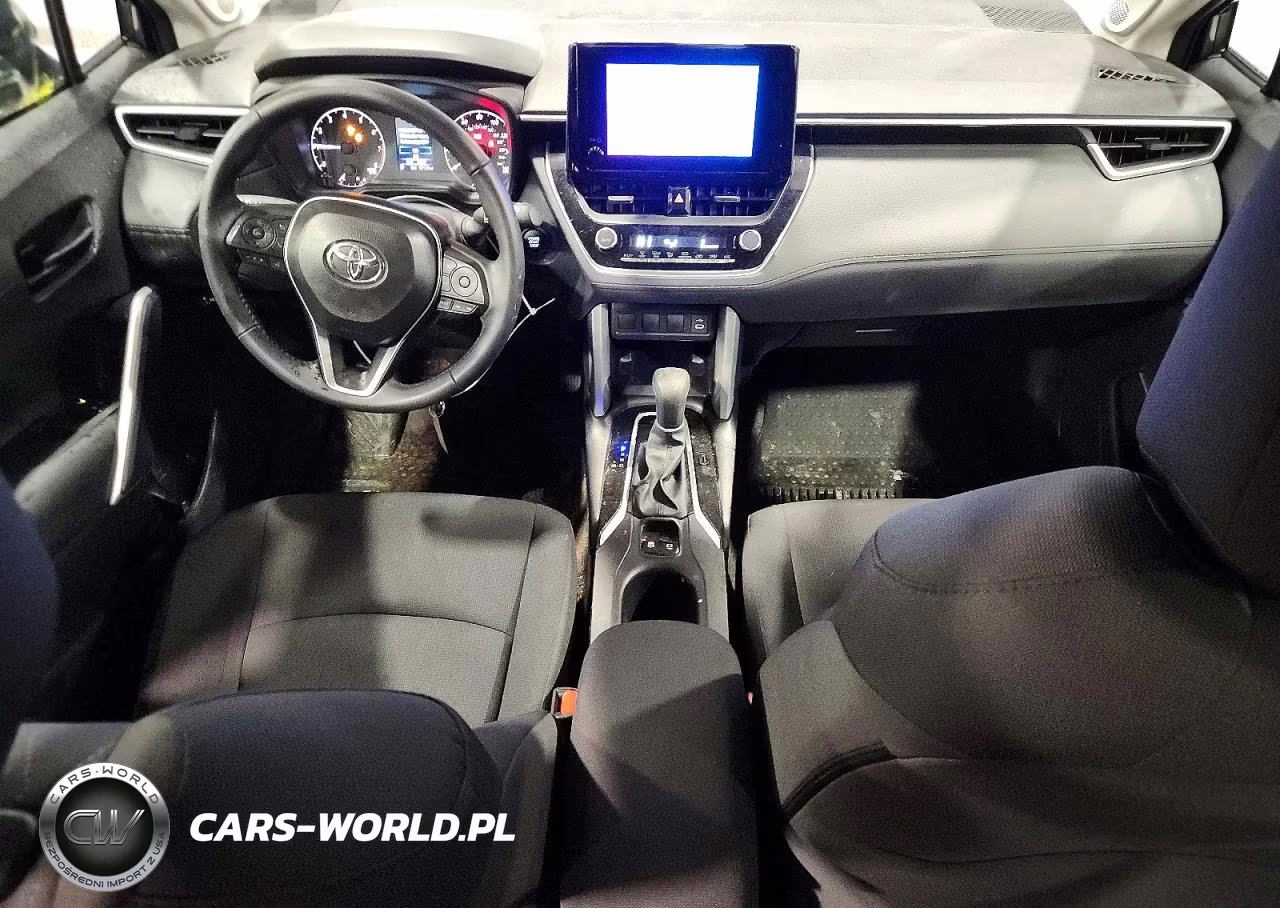 2025 Toyota Corolla Cross Le VIN:7MUBAABG1SV122829 - 8