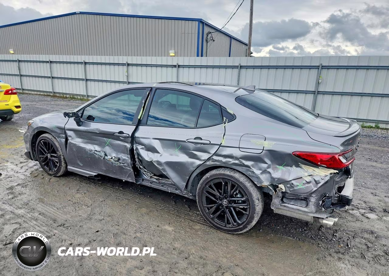 2026 Toyota Camry Se VIN:4T1DAACKXTU699048 - 2