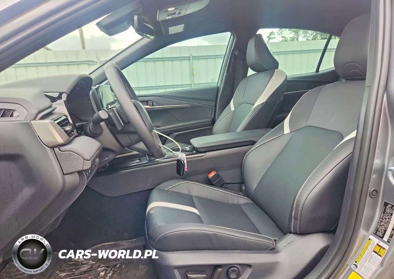 2026 Toyota Camry Se VIN:4T1DAACKXTU699048 - 7