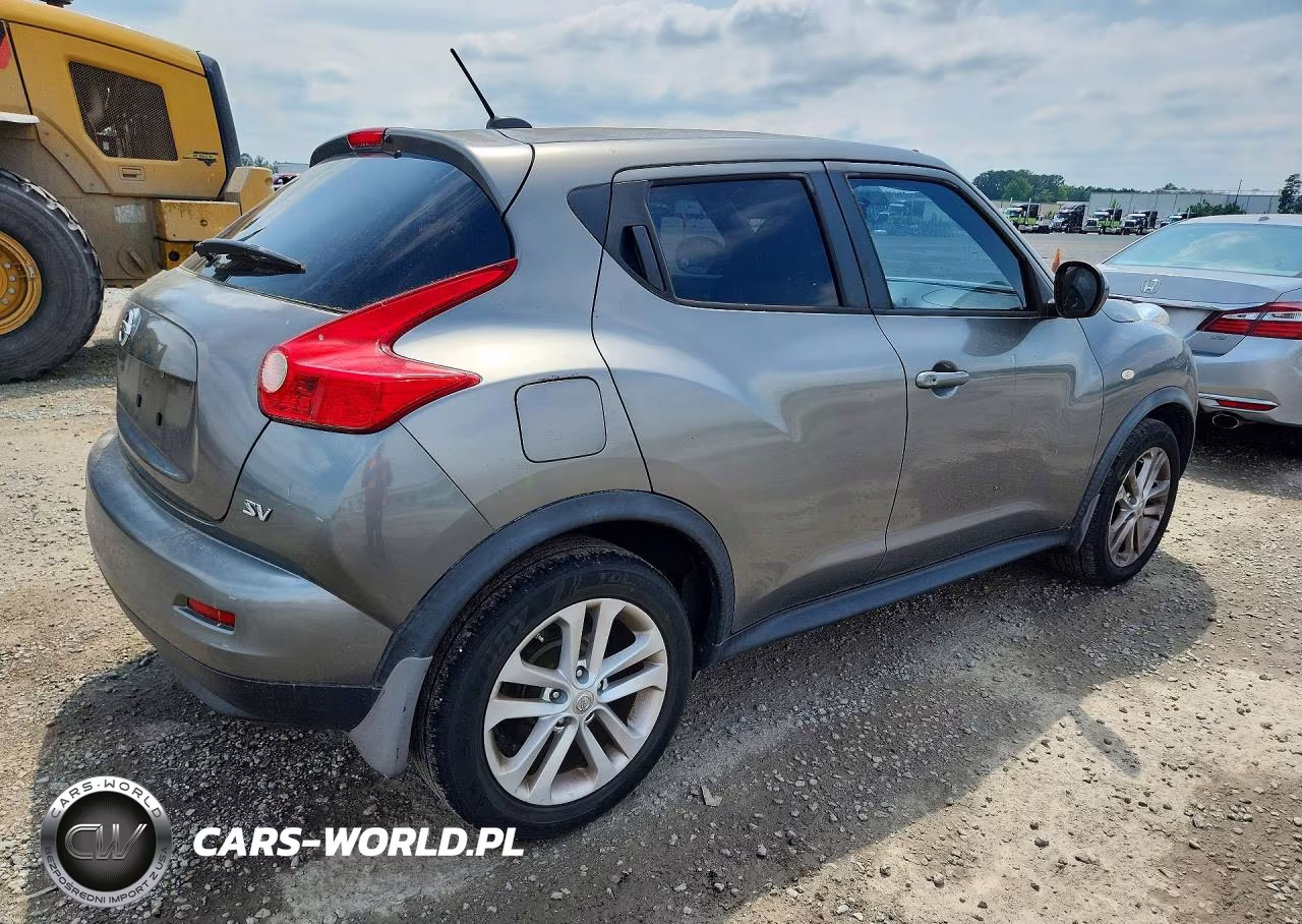 2011 Nissan Juke S VIN:JN8AF5MR2BT021575 - 3