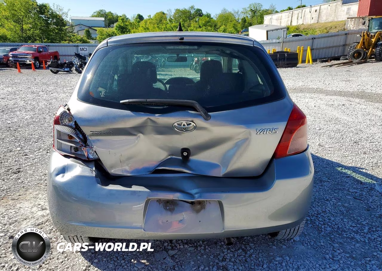 2008 Toyota Yaris Base VIN:JTDJT923X85205850 - 6