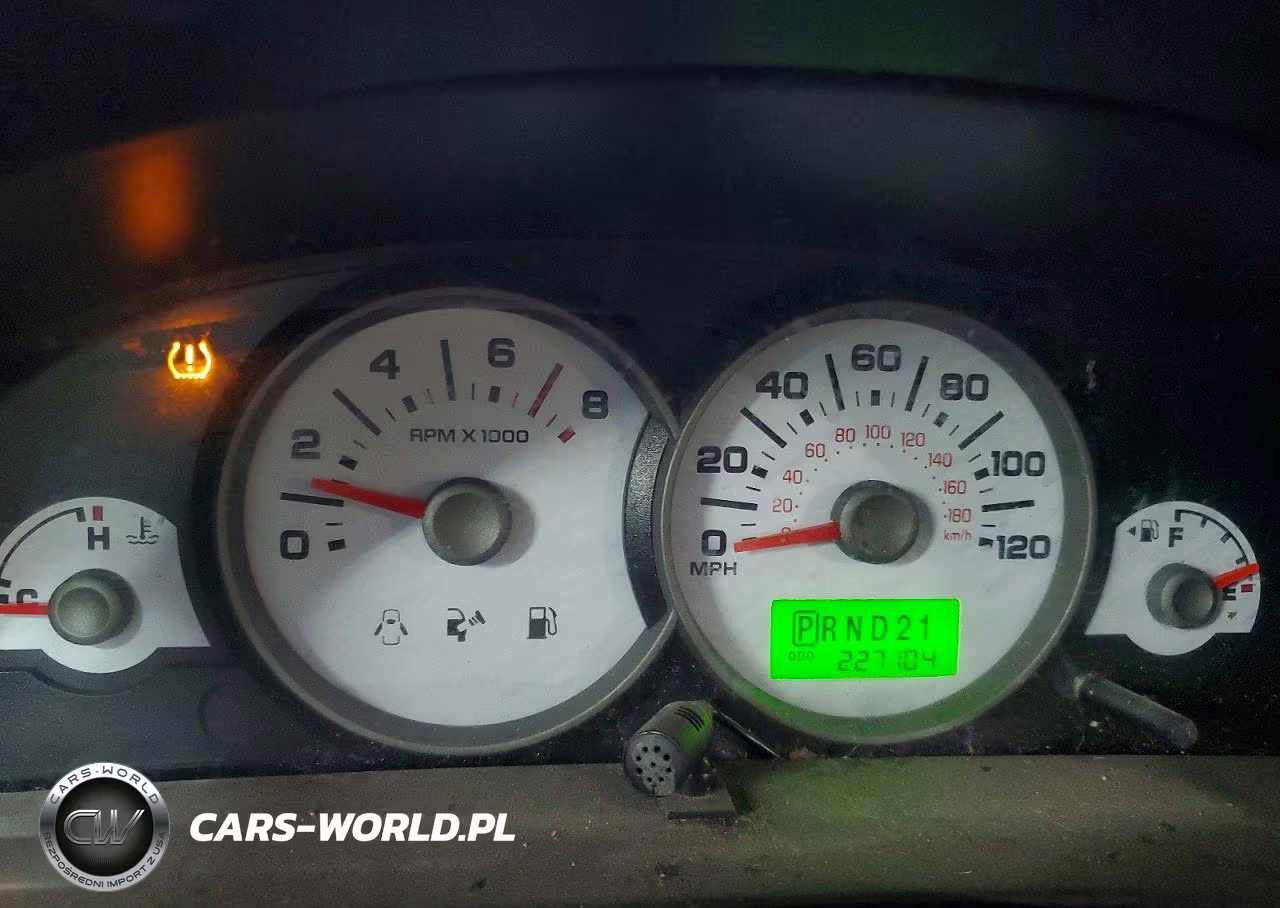 2007 Ford Escape Xls VIN:1FMYU02Z67KA12148 - 9