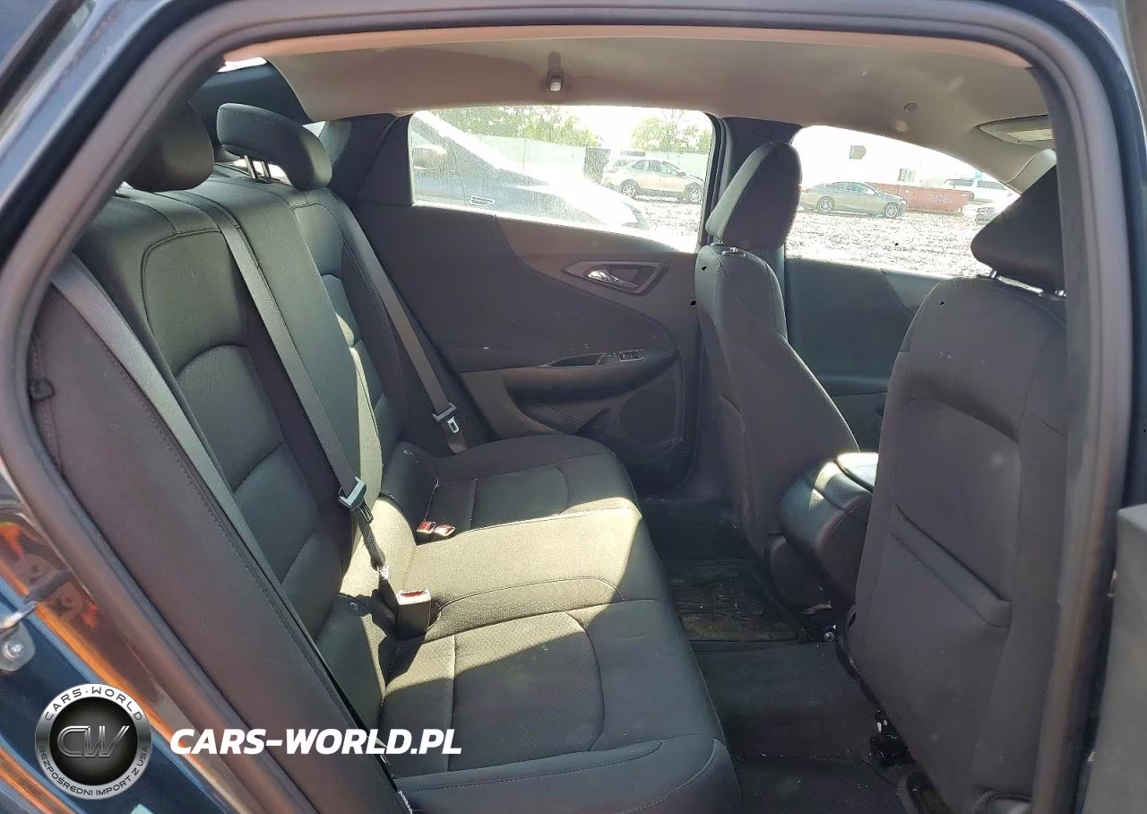 2021 Chevrolet Malibu Rs VIN:1G1ZG5ST6MF010647 - 10
