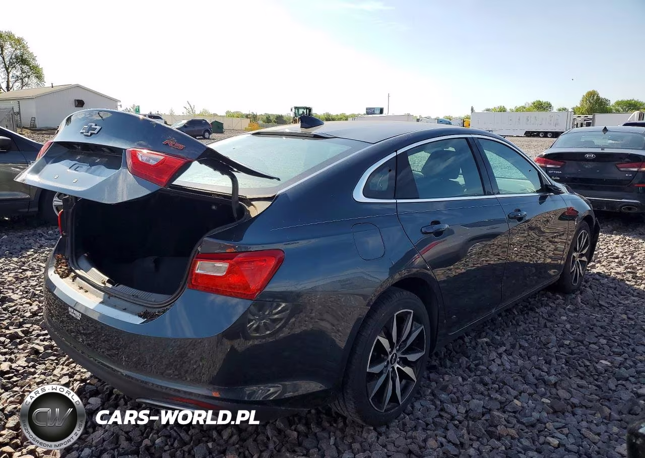 2021 Chevrolet Malibu Rs VIN:1G1ZG5ST6MF010647 - 3