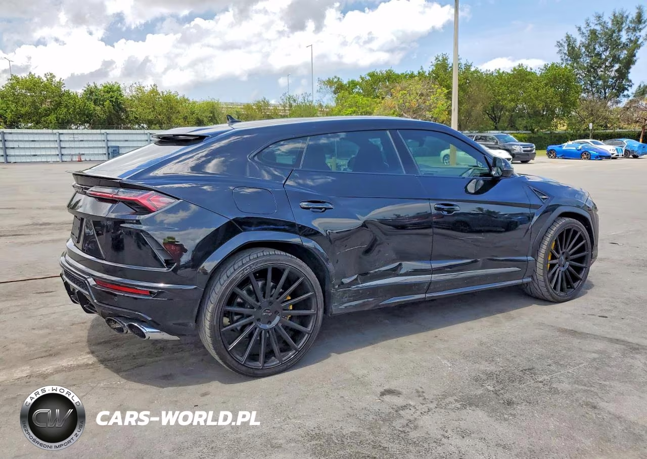 2020 Lamborghini Urus VIN:ZPBUA1ZLXLLA09706 - 3