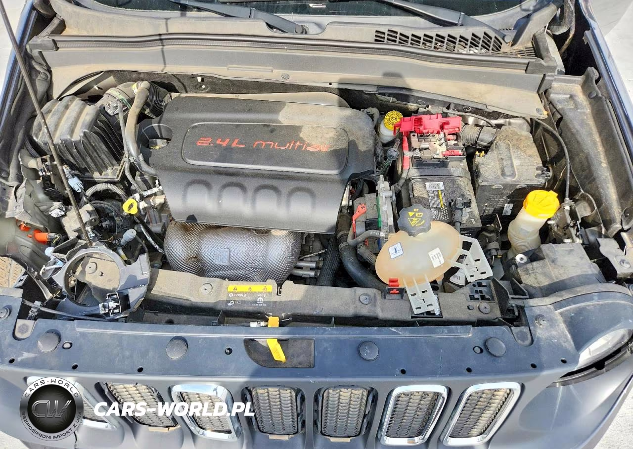 2018 Jeep Renegade Latitude VIN:ZACCJABB8JPJ43995 - 12