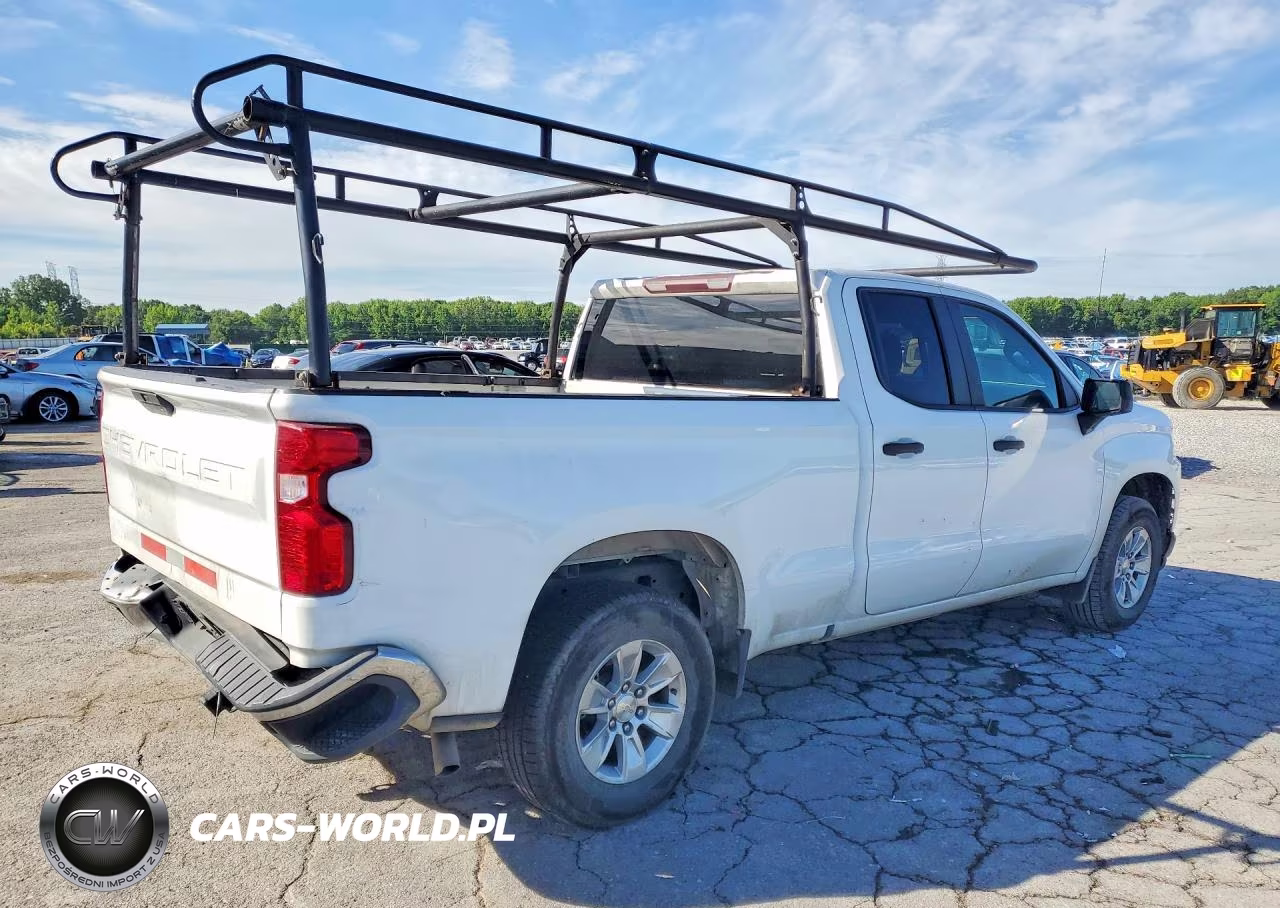 2019 Chevrolet Silverado C1500 VIN:1GCRWAEF2KZ176684 - 3