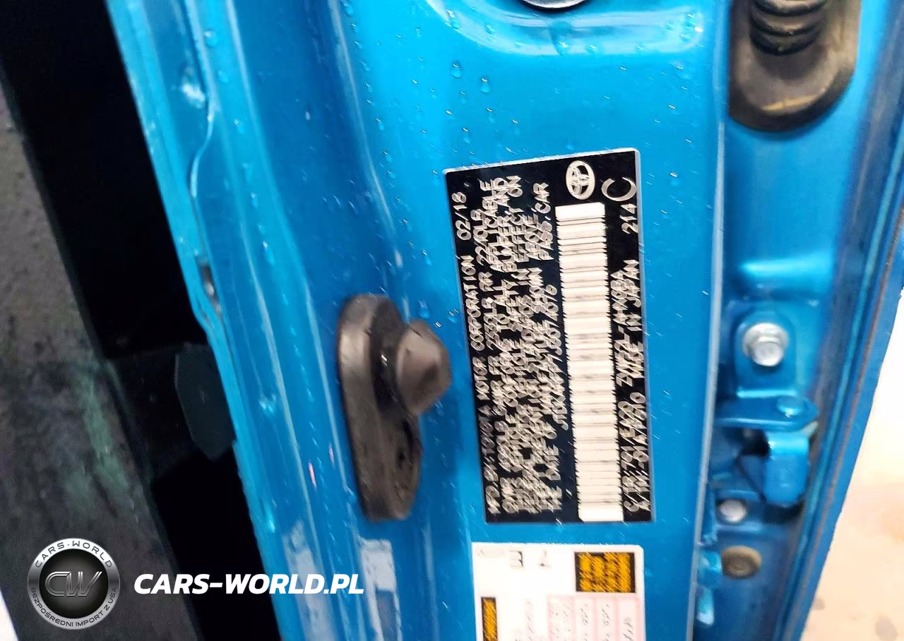2018 Toyota Prius Prime Advanced VIN:JTDKARFP7J3074076 - 12