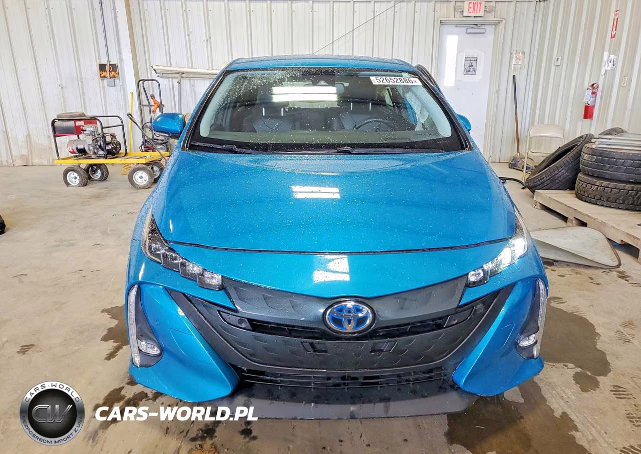 2018 Toyota Prius Prime Advanced VIN:JTDKARFP7J3074076 - 5