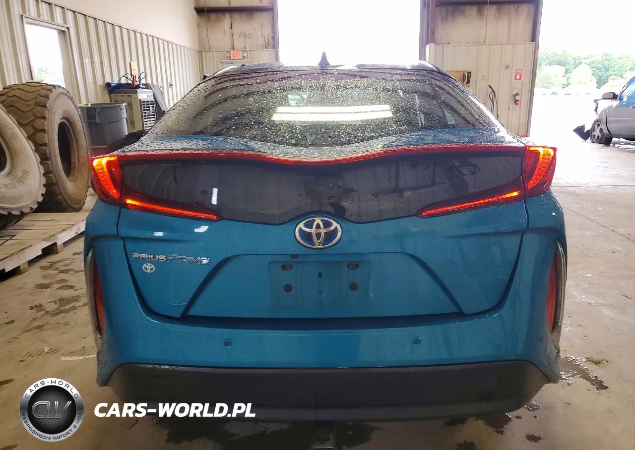 2018 Toyota Prius Prime Advanced VIN:JTDKARFP7J3074076 - 6
