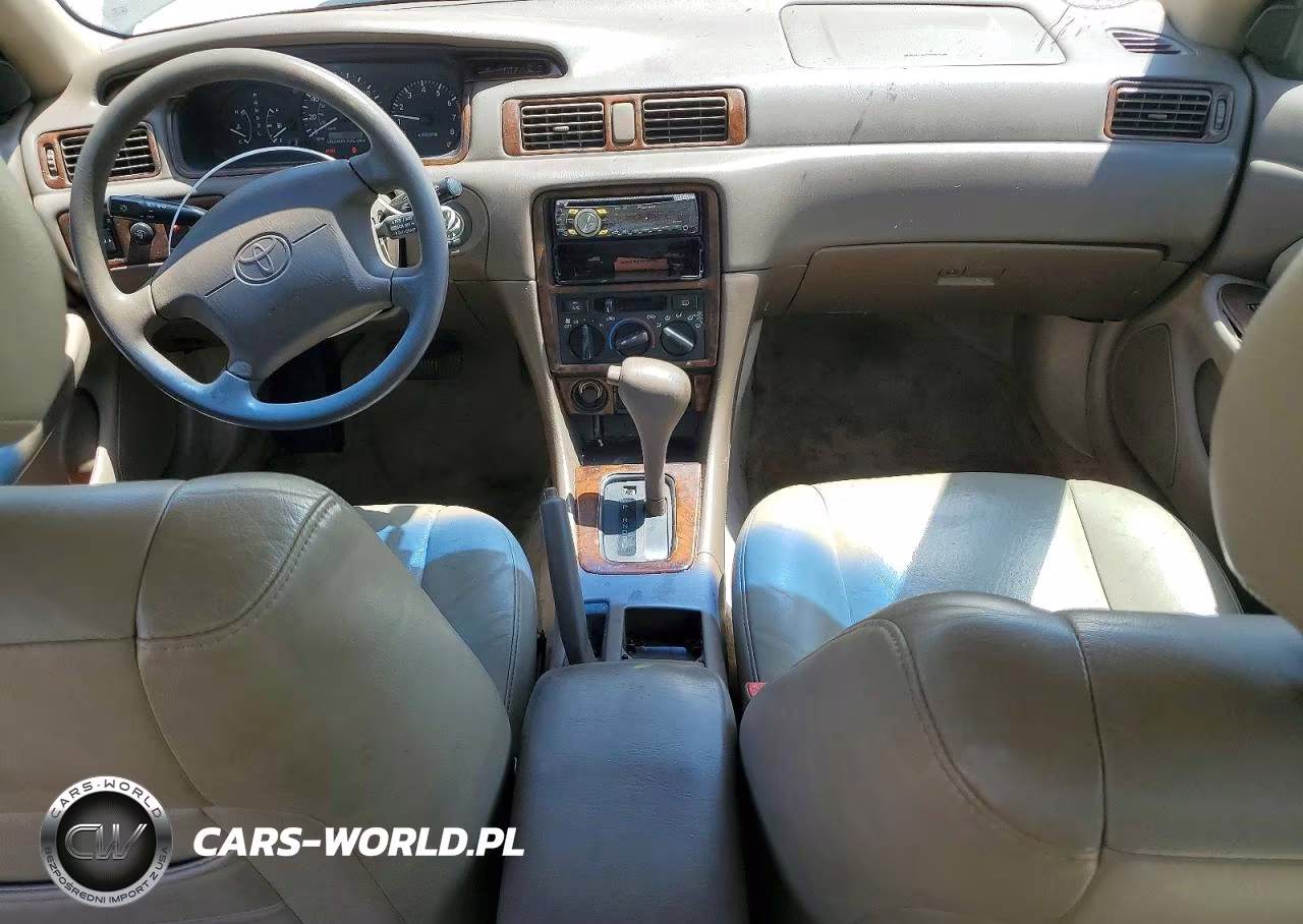 1999 Toyota Camry Le VIN:4T1BG22K5XU523656 - 8