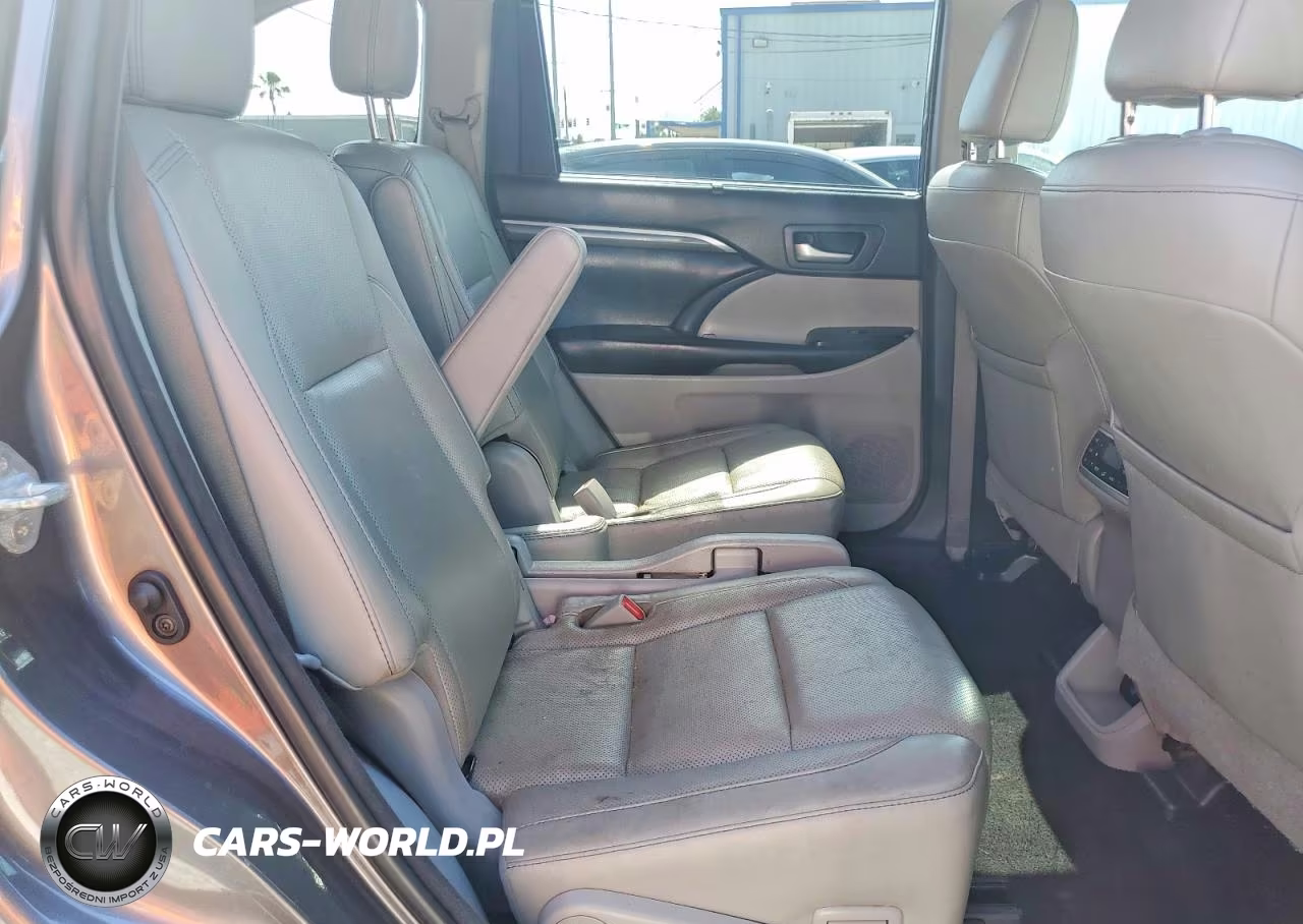 2018 Toyota Highlander Limited Platinum VIN:5TDDZRFH0JS900498 - 11