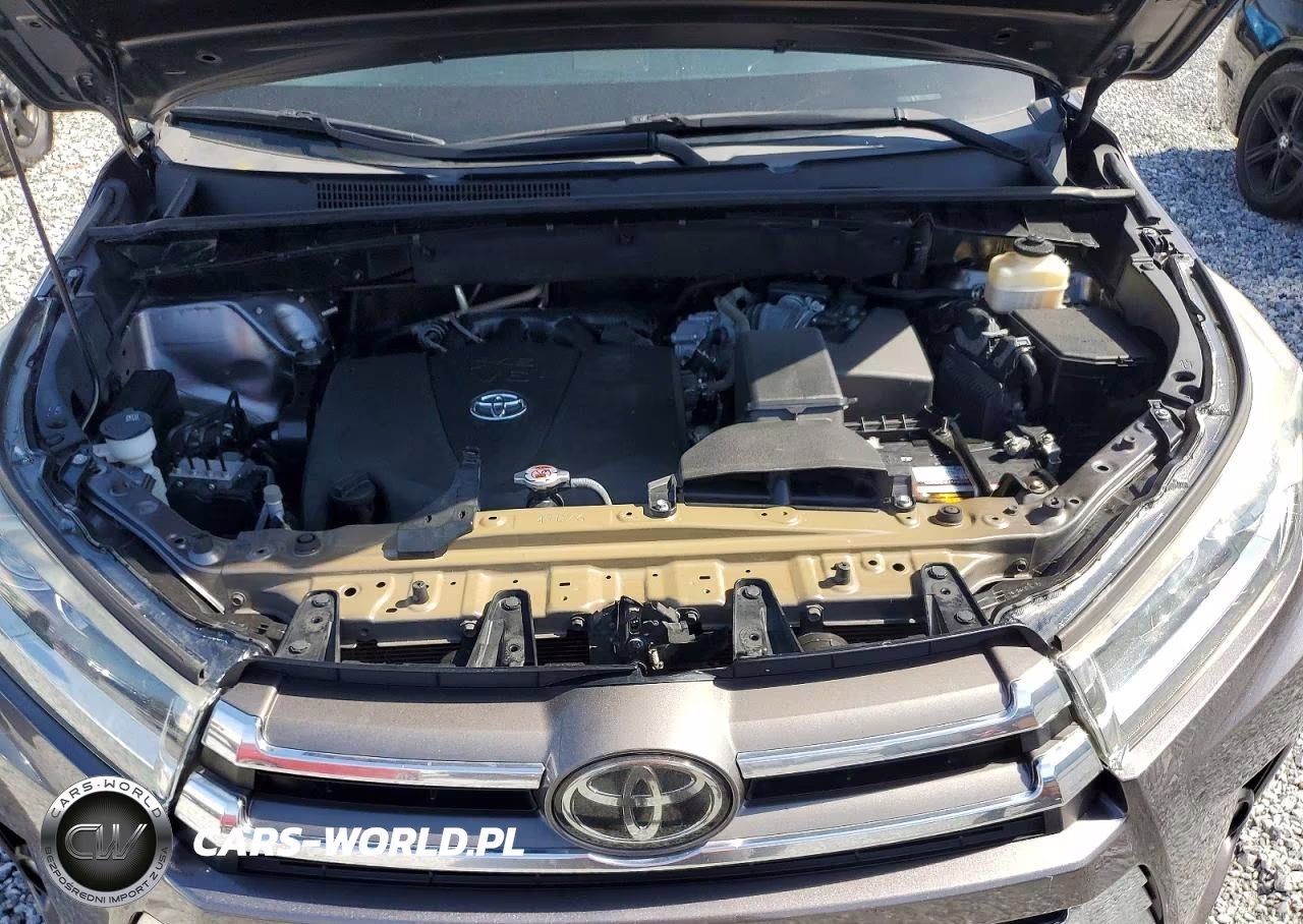 2018 Toyota Highlander Limited Platinum VIN:5TDDZRFH0JS900498 - 12