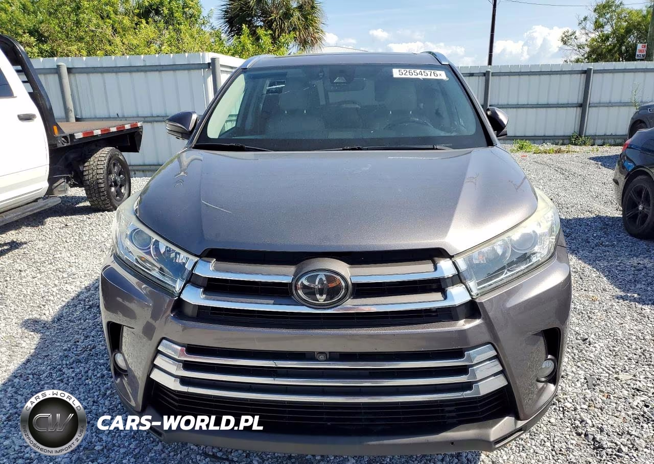 2018 Toyota Highlander Limited Platinum VIN:5TDDZRFH0JS900498 - 5