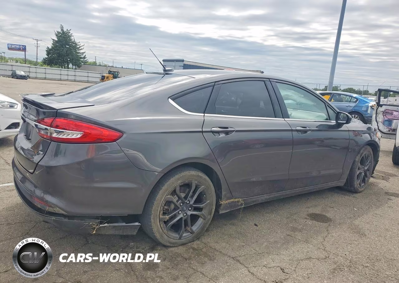 2018 Ford Fusion Se VIN:3FA6P0H73JR108451 - 3
