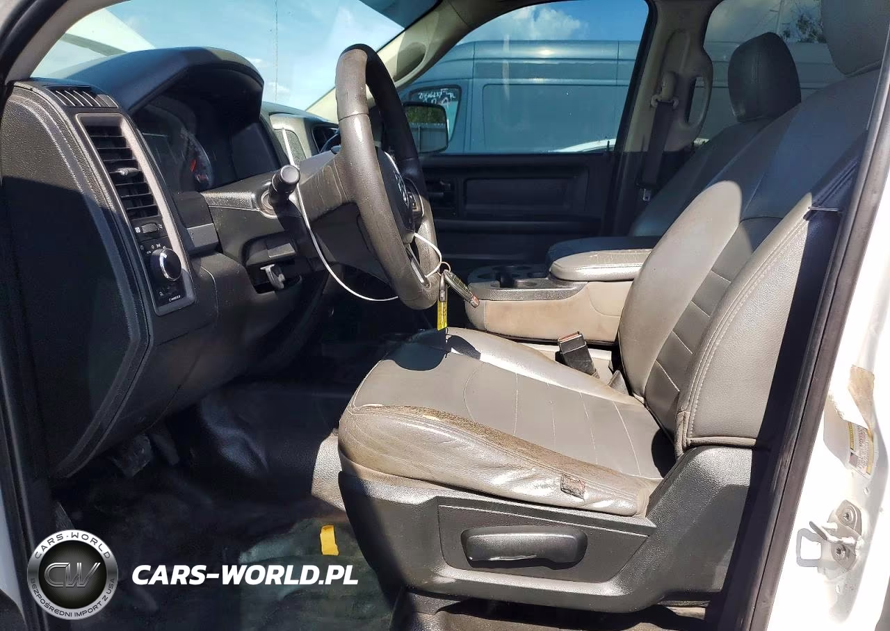 2018 Ram 2500 St VIN:3C7WR5HJ0JG333888 - 7